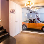40 Abgefahrene Garagen: Wenn Der Porsche Im Wohnzimmer Parkt Intended For Garage Im Wohnzimmer