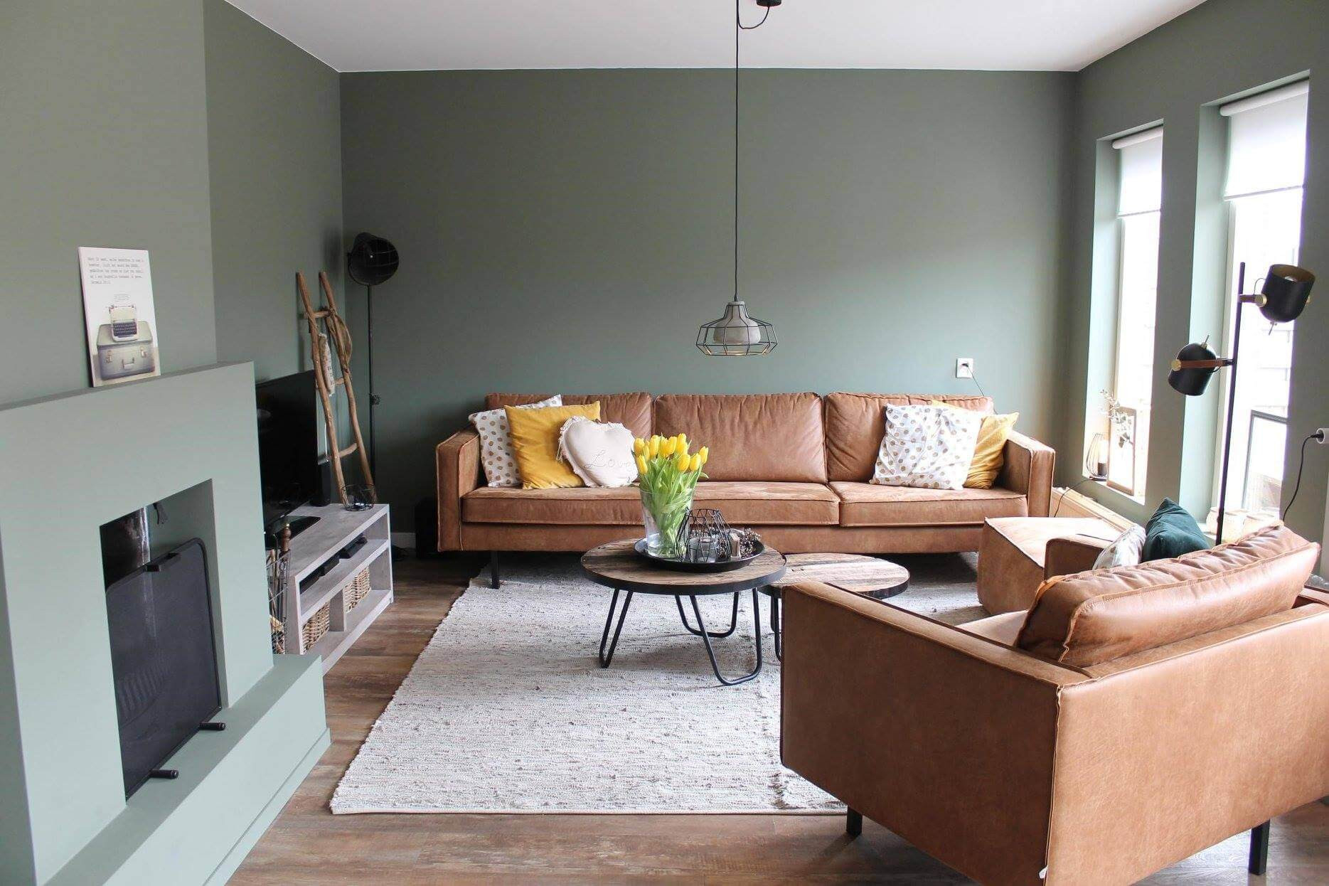 Wohnzimmer Wandgestaltung: Ideen &amp; Die Richtige Farbwahl! within Wandgestaltung Wohnzimmer Bilder